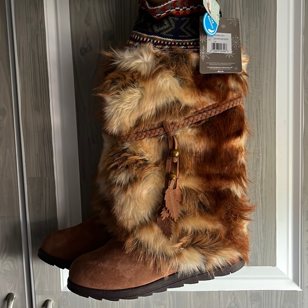 Brand new never worn mukluks